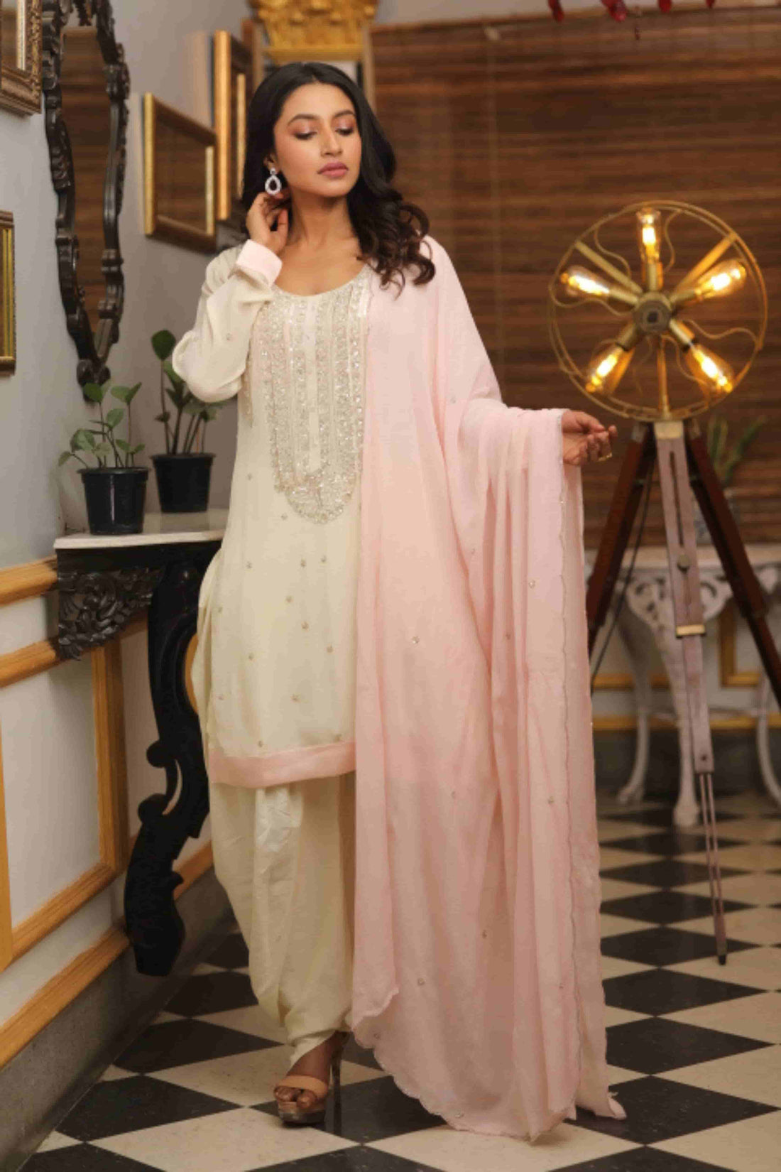 Off White Heavy Embroidered Kurta Set With Pink Dupatta