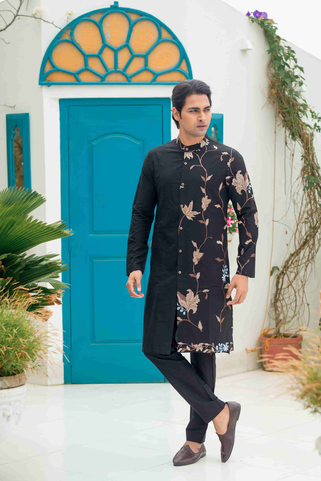 Black One Side Embroidered Kurta Set