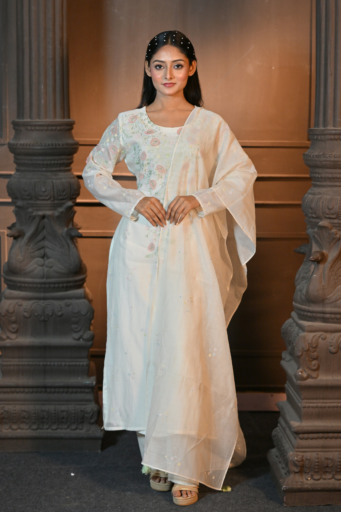 OFF-WHITE KURTI WITH PANT AND DUPATTA (Customize Request)