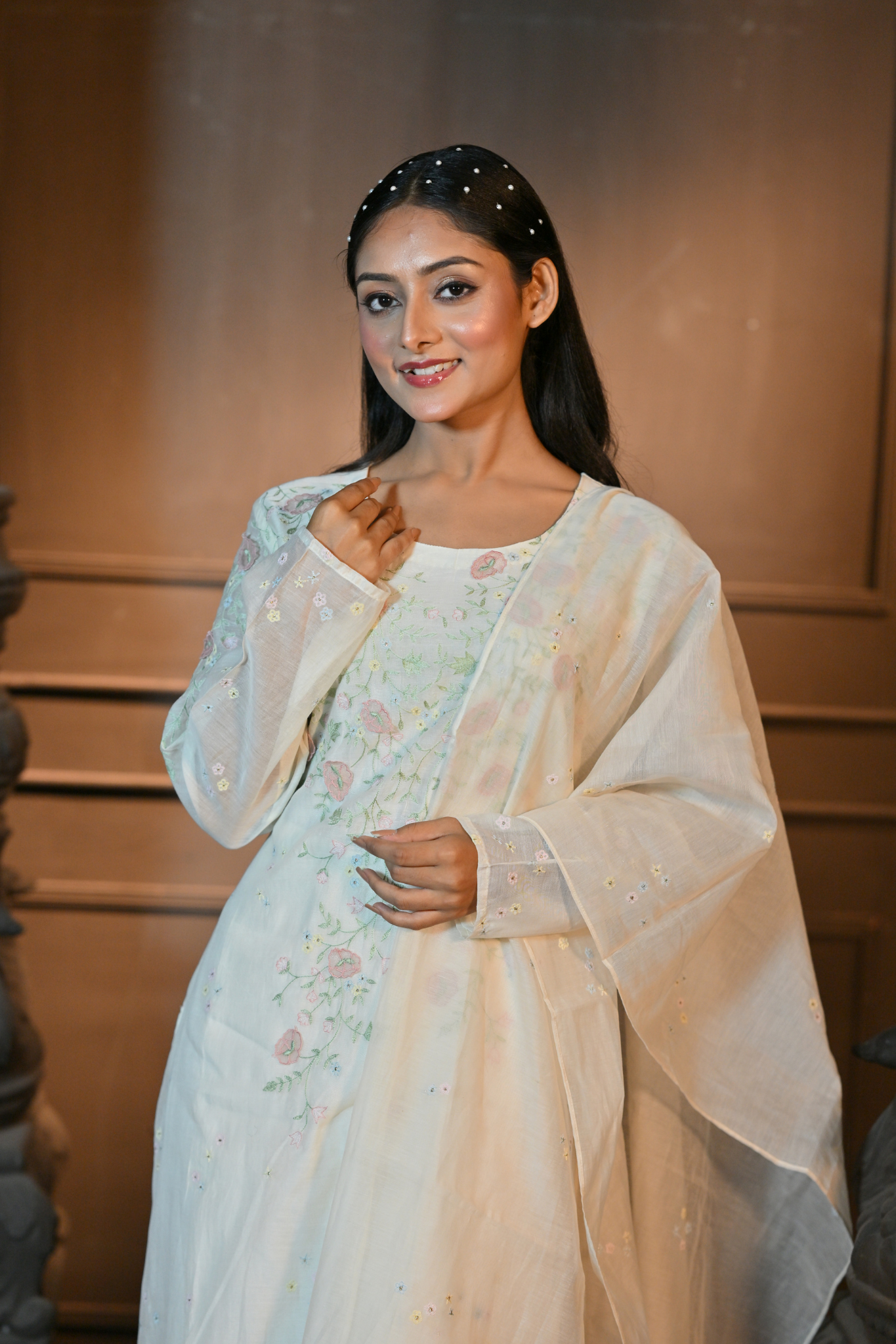 OFF-WHITE KURTI WITH PANT AND DUPATTA (Customize Request)