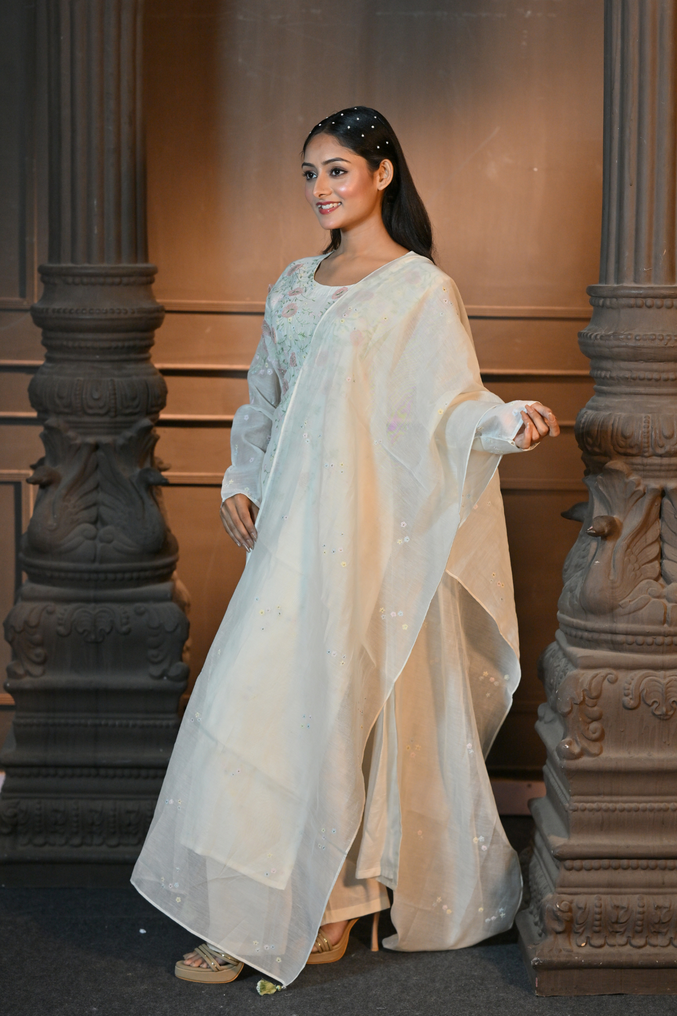 OFF-WHITE KURTI WITH PANT AND DUPATTA (Customize Request)