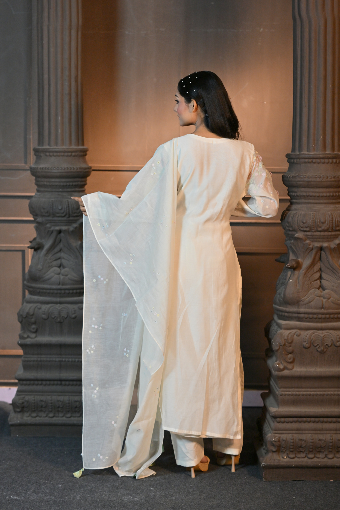 OFF-WHITE KURTI WITH PANT AND DUPATTA (Customize Request)