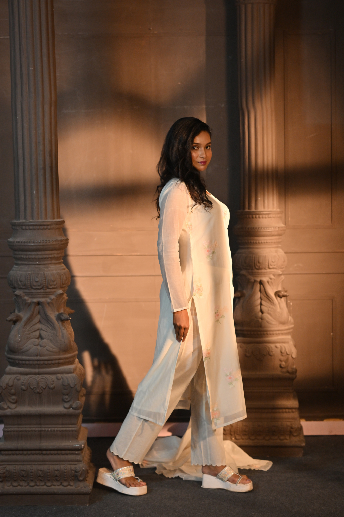 OFF-WHITE KURTI WITH PANT AND DUPATTA (Customize Request)