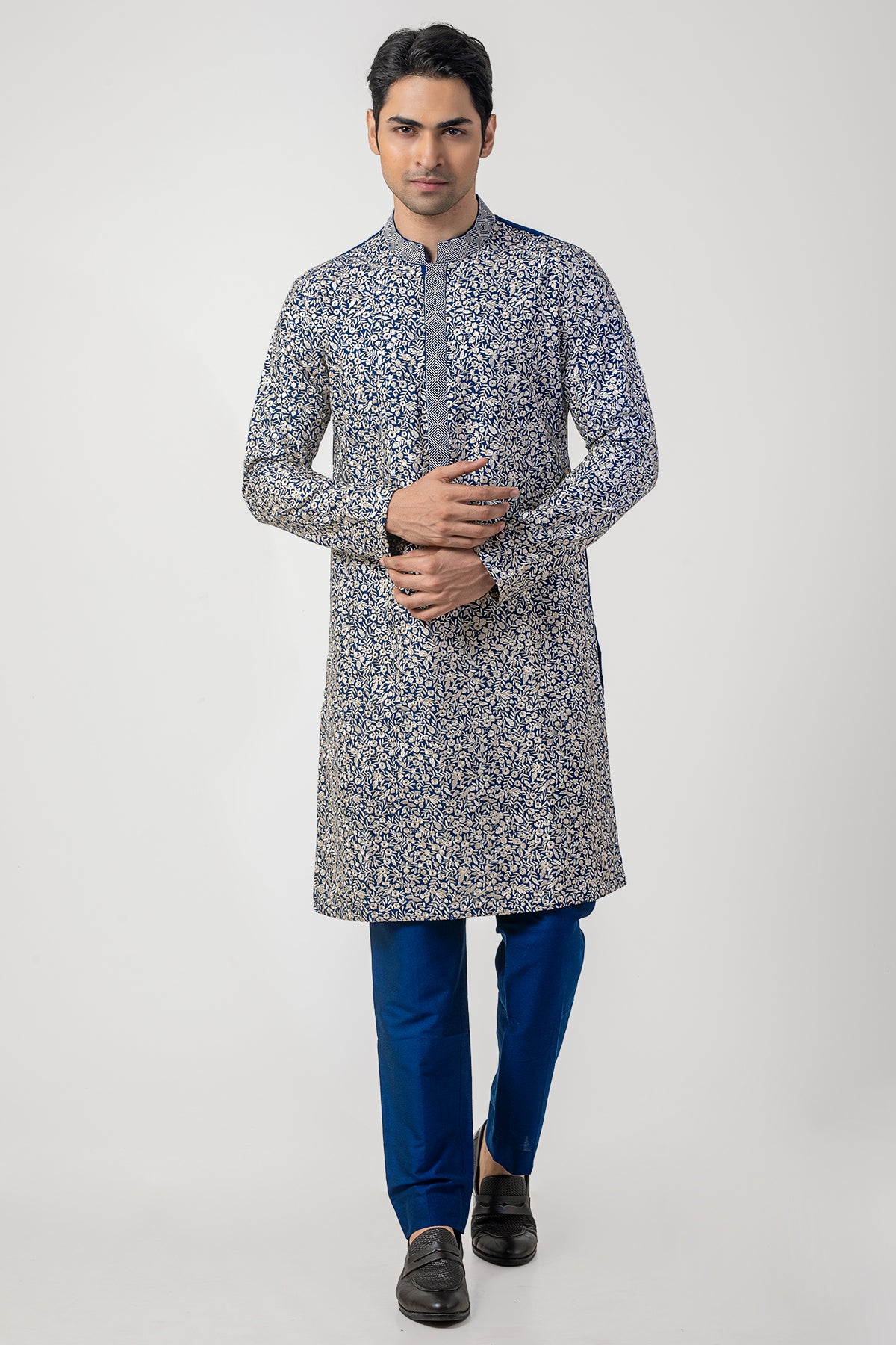 Royal Blue Stylish Embroidered Kurta Pajama Set