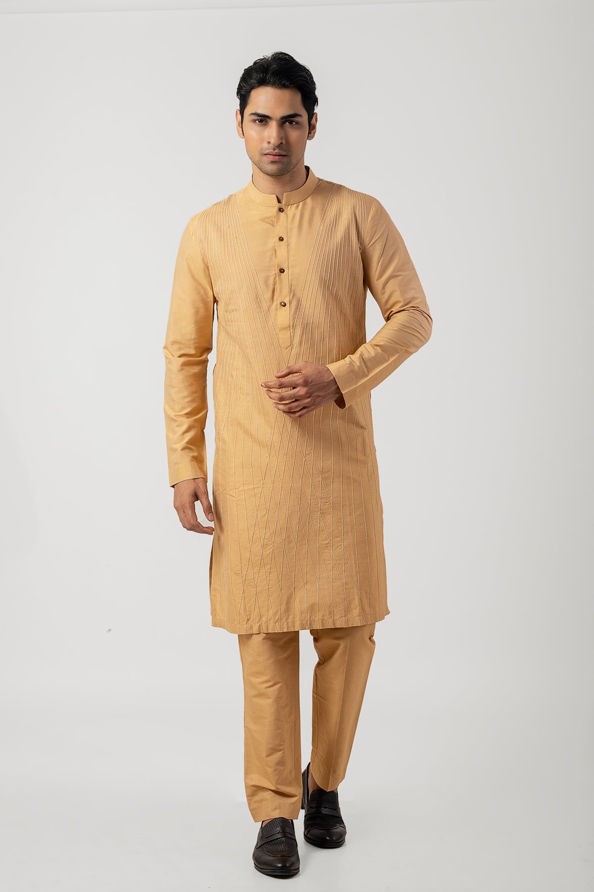 Simple Embroidered Kurta with Mandarin Collar