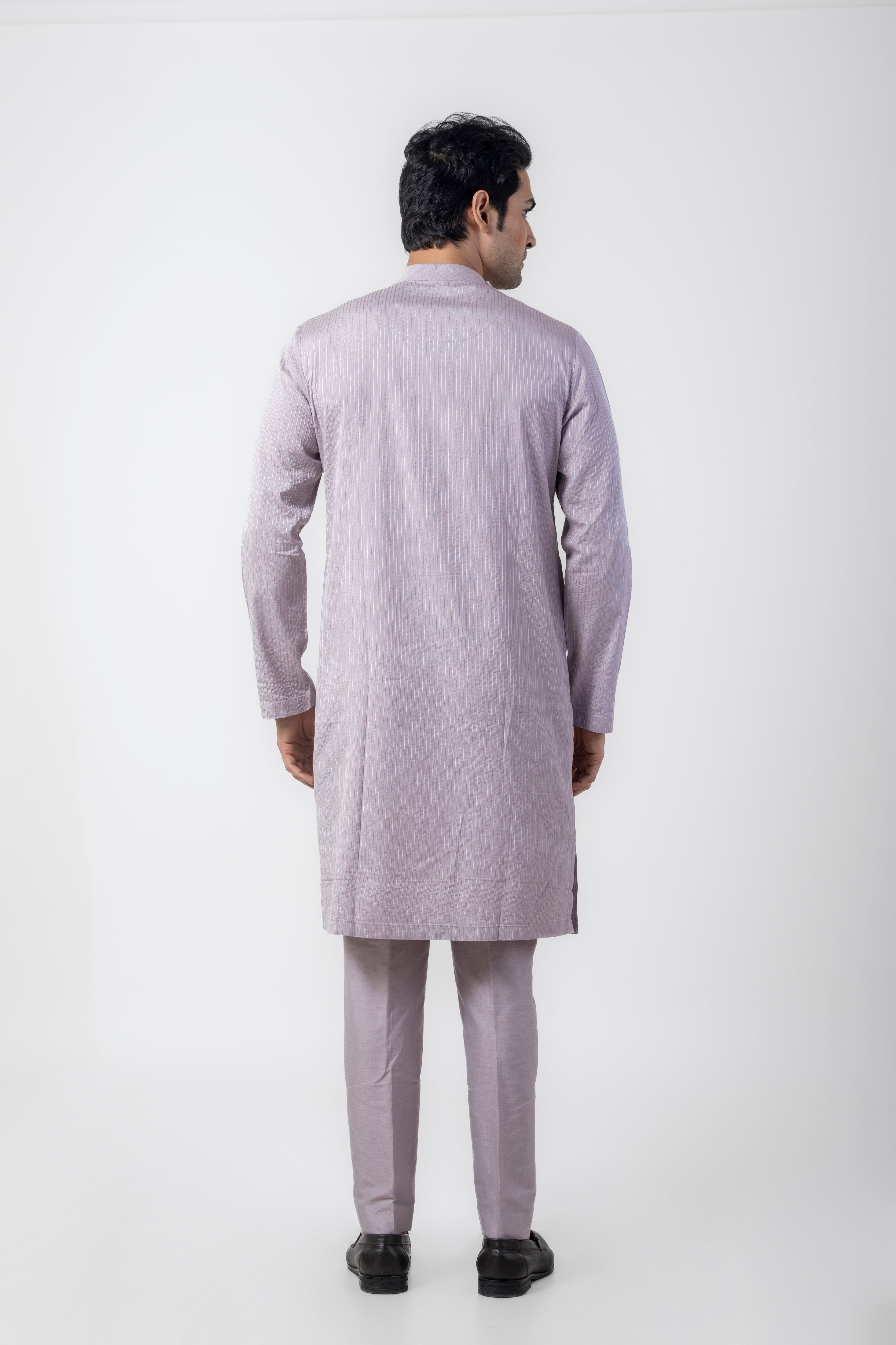 Lilac Silk Kurta Pajama Set with Resham Embroidery and Mandarin Collar