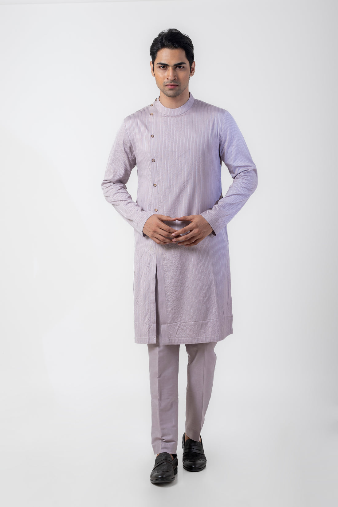 Lilac Silk Kurta Pajama Set with Resham Embroidery and Mandarin Collar