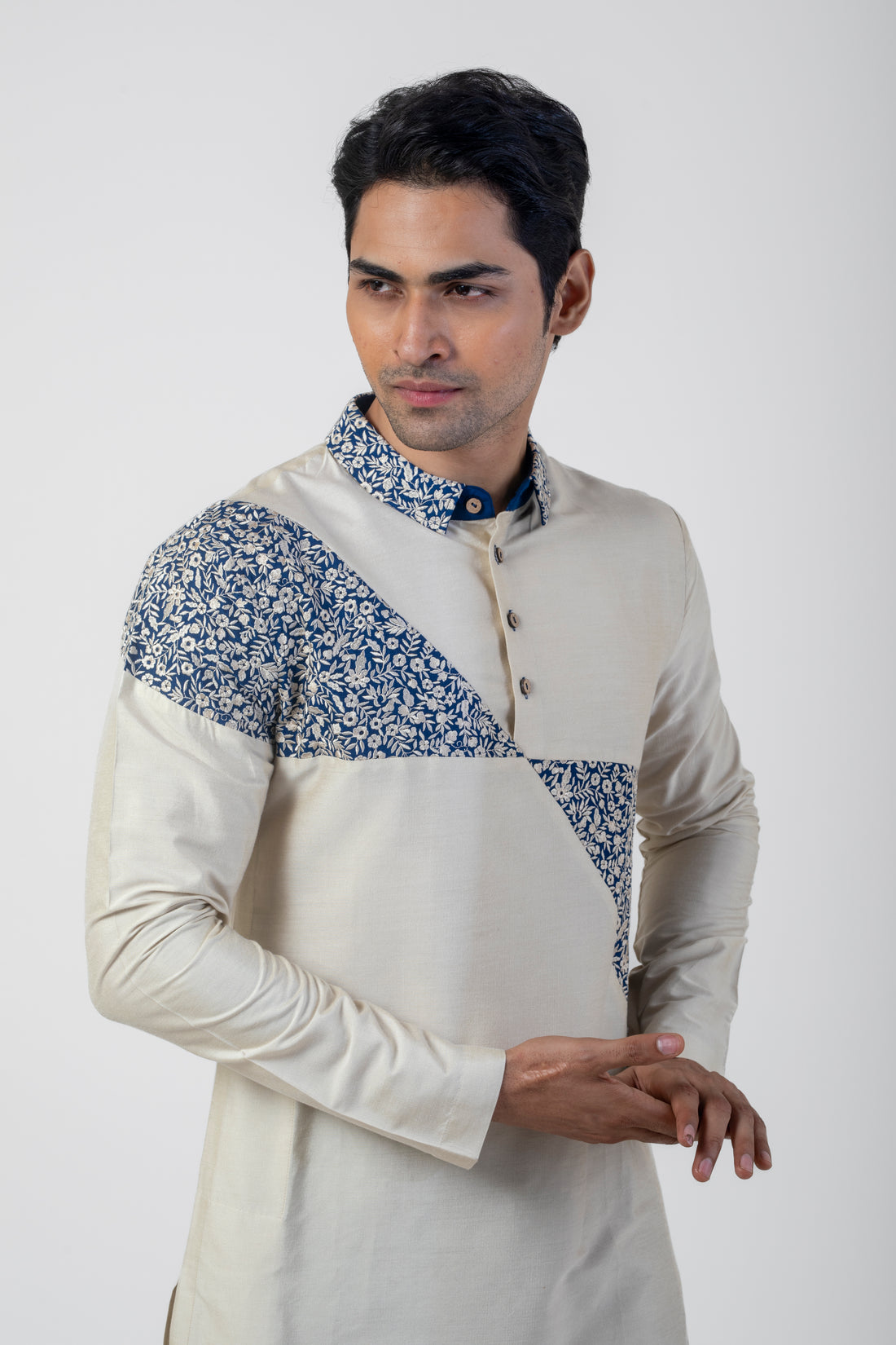 Shirt Collar Kurta with Embroidered Detail