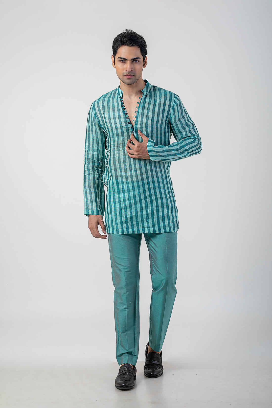 Emerald Green Linen Kurta Pajama in Katan Silk