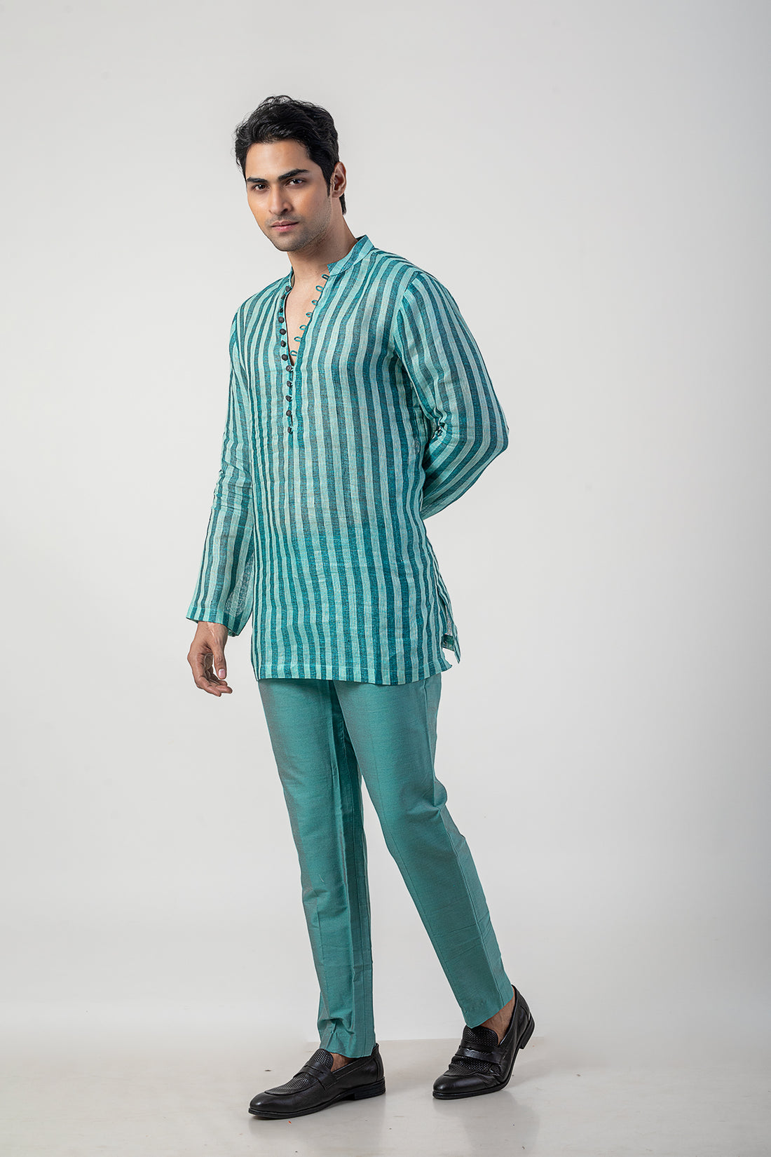 Emerald Green Linen Kurta Pajama in Katan Silk