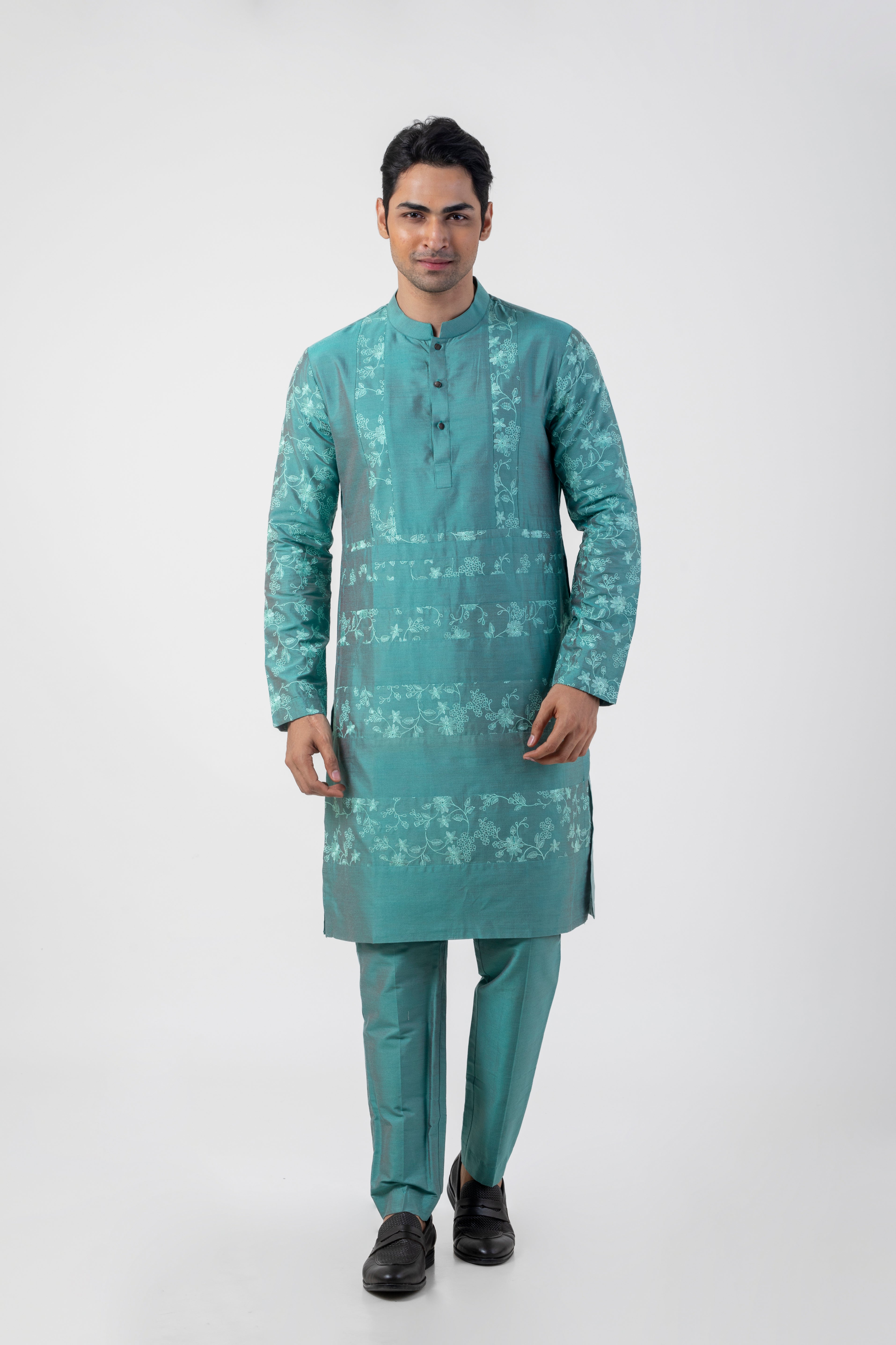 Emerald Green Kurta Pajama with Embroidery Work