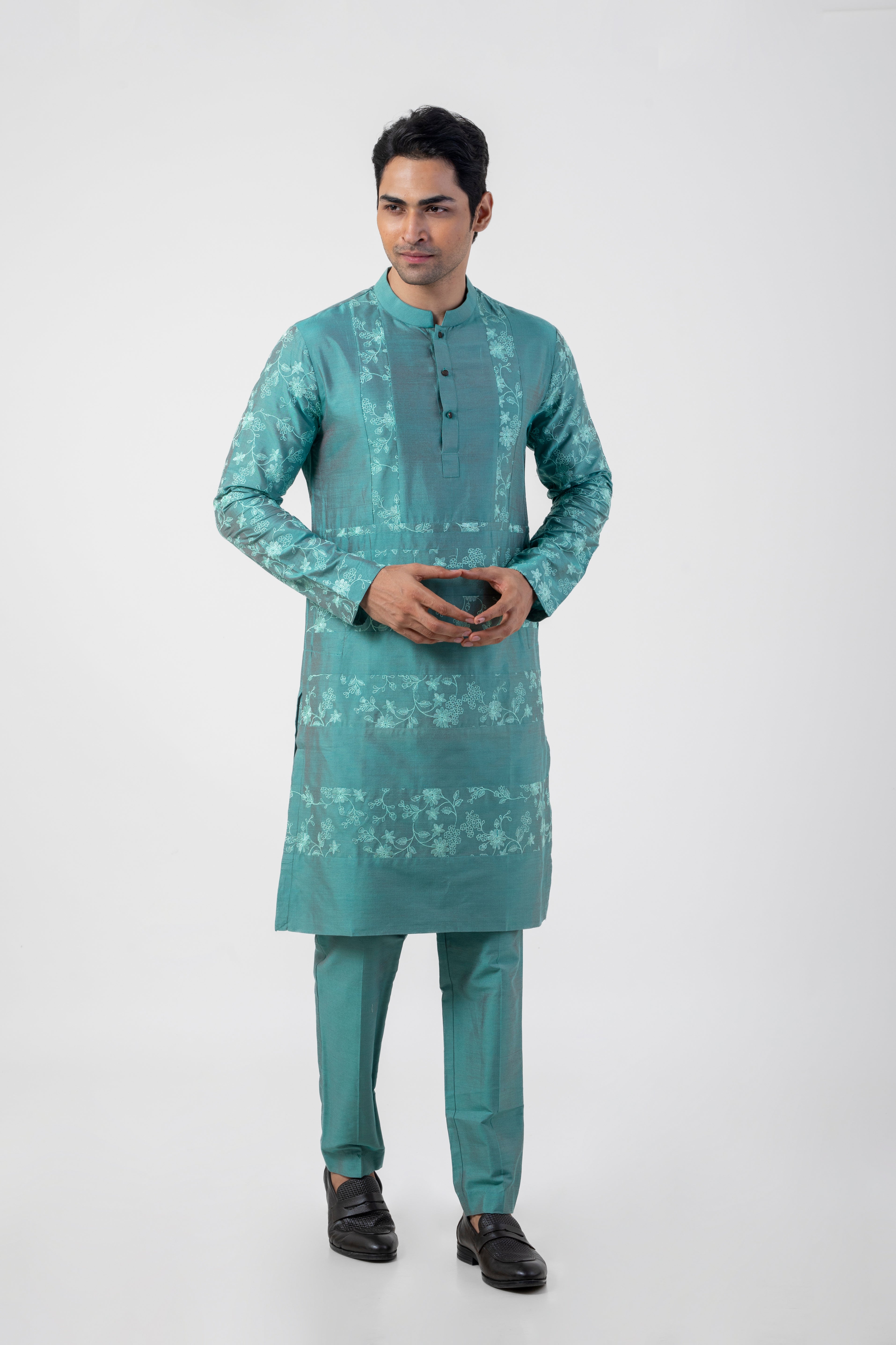 Emerald Green Kurta Pajama with Embroidery Work