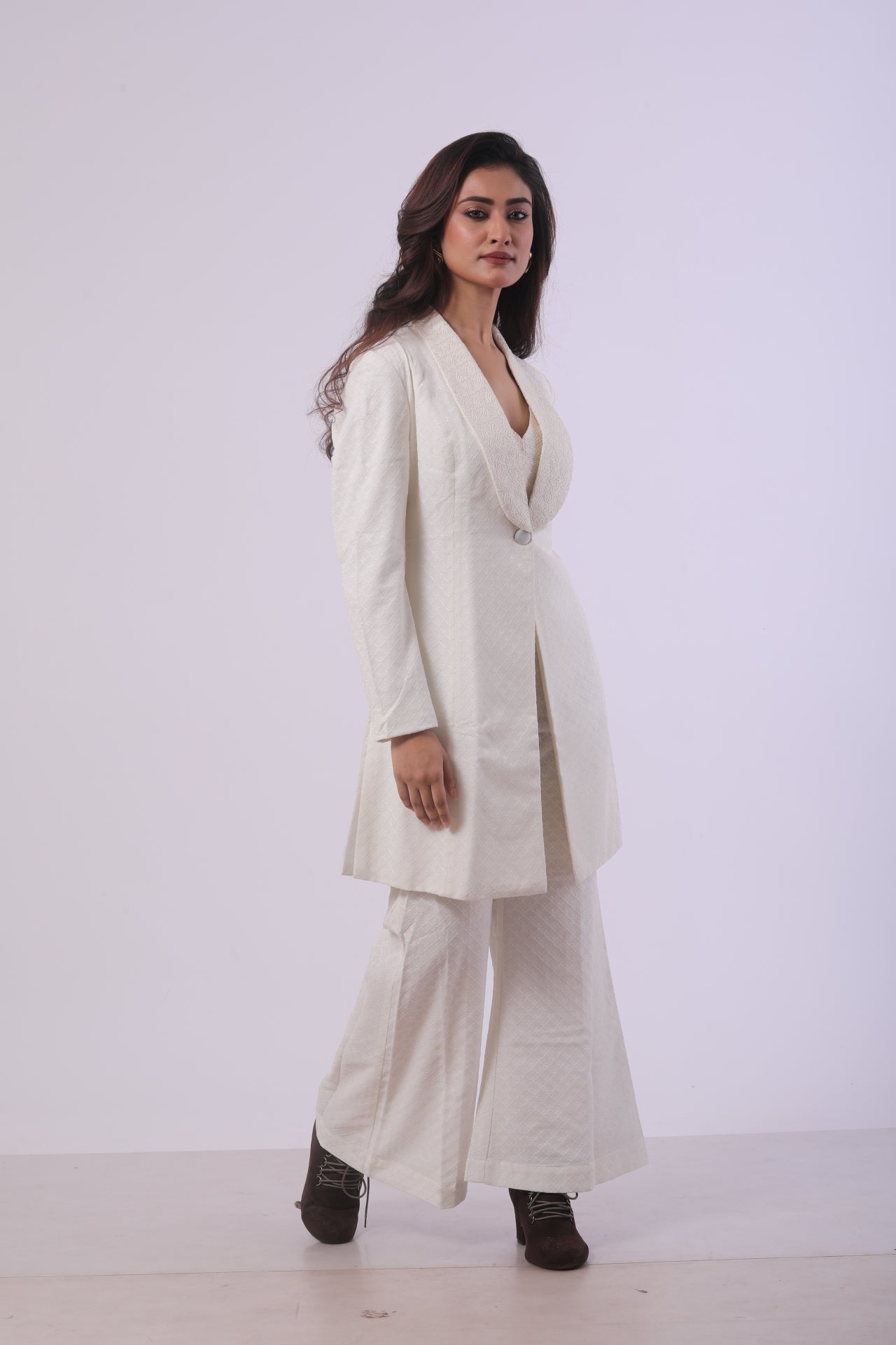 Elegant White Viscose Co-ord Set with Ari Work