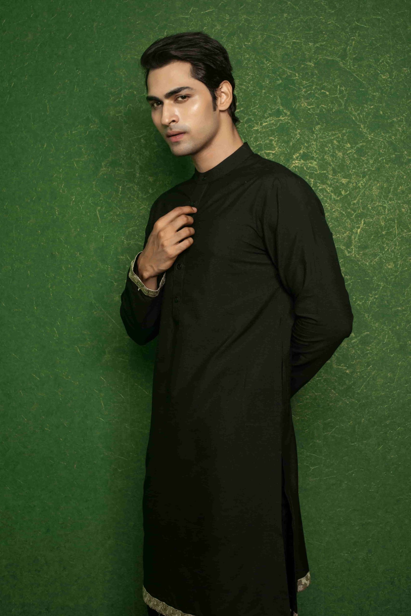 Elegance in Black: Katan Silk Set