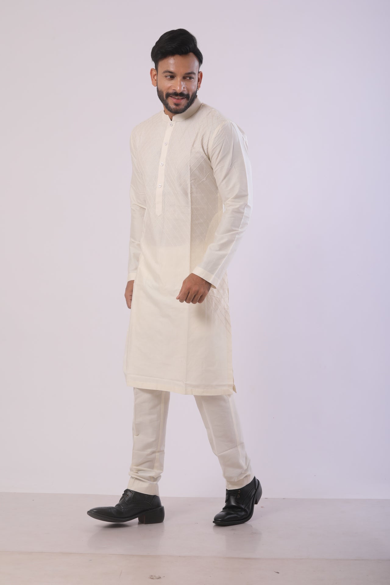 Off White Katan Kurta Set for Men With Anchoring Work