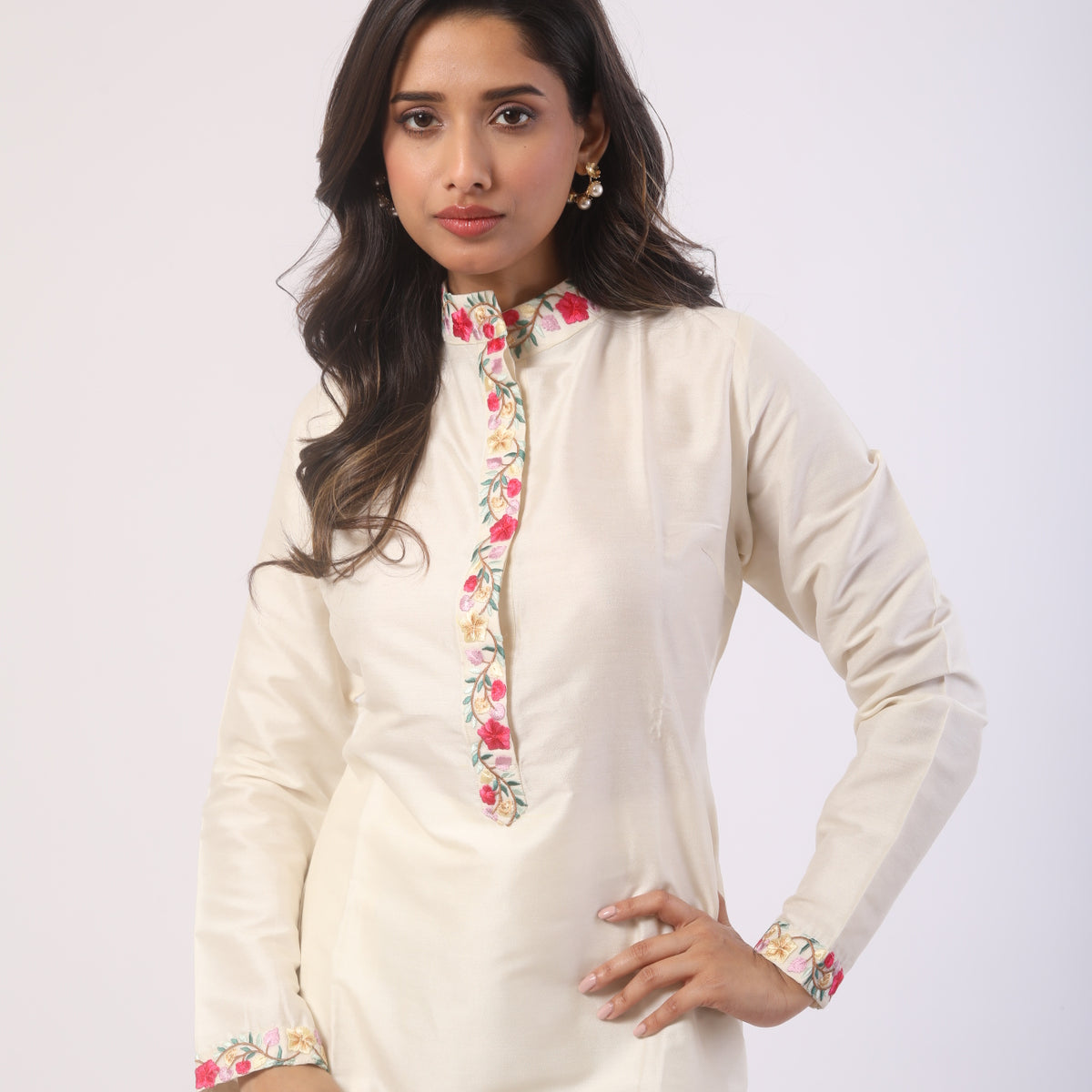 Off-White Katan Silk Embroidered Kurti Set – Affifa