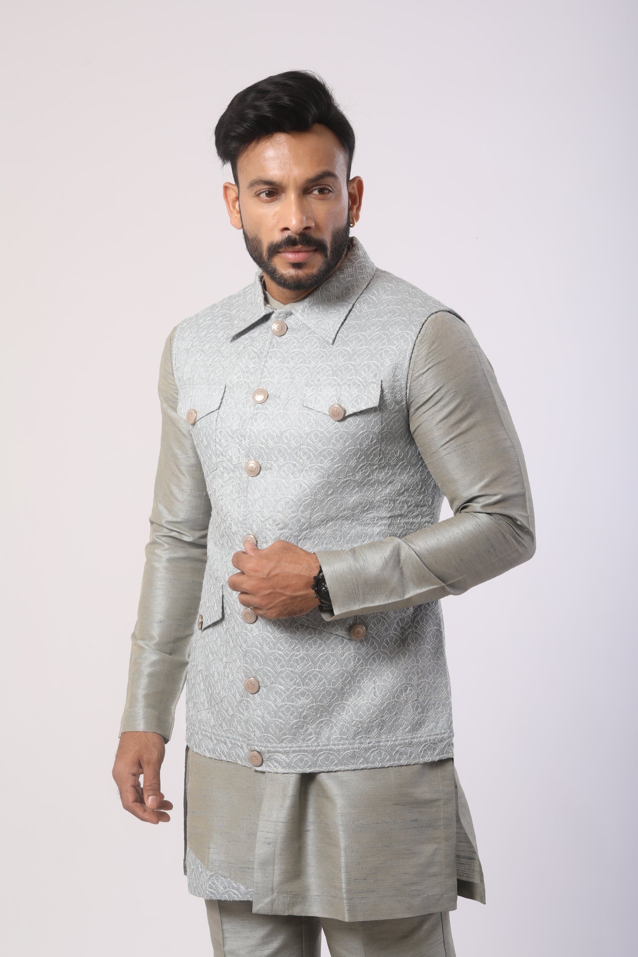 Grey Seltos Kurta Set with Embroidered Nehru Jacket