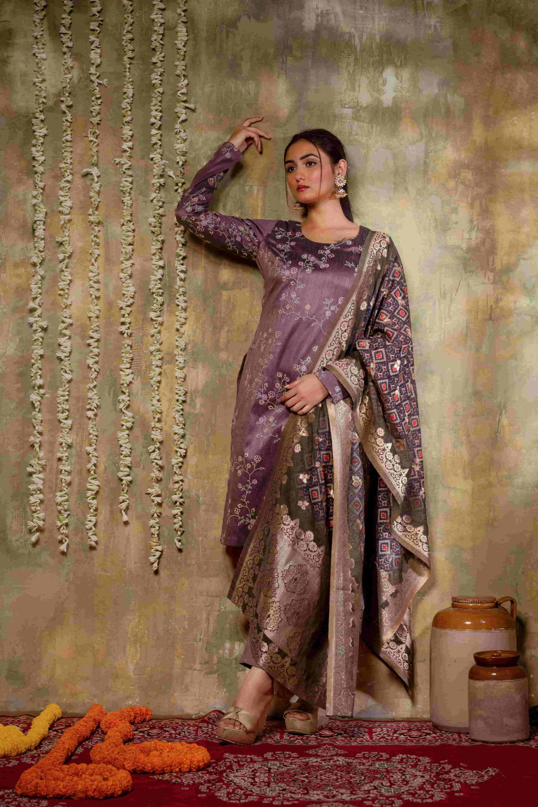 Stylish Embroidered Dupatta Ensemble