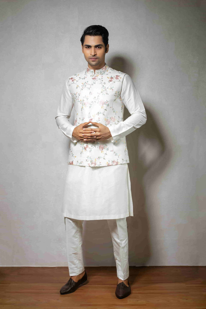 Mandarin Collar Kurta Set Ensemble