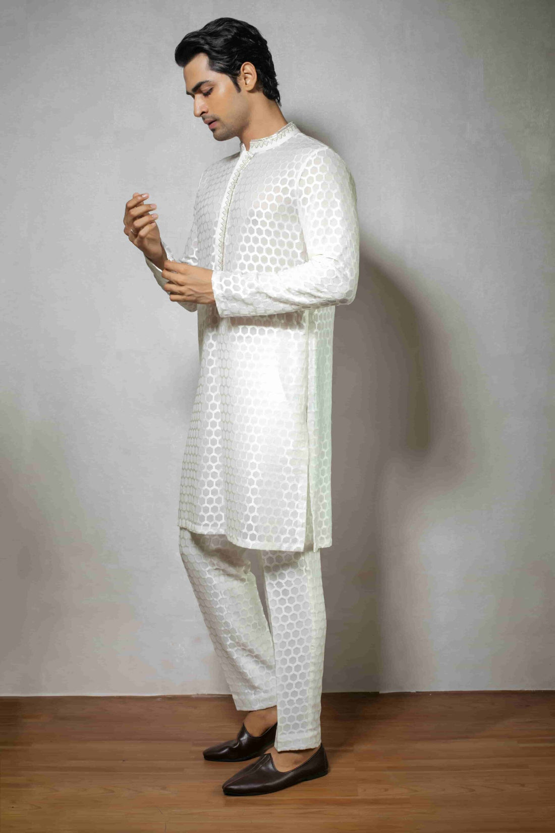 Elegant Embroidered Men's Kurta