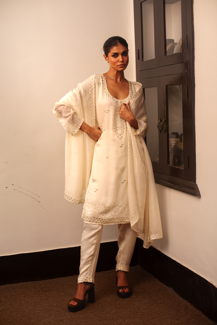 OFF WHITE KURTI WITH 1 LAYER SHARARA AND DUPATTA